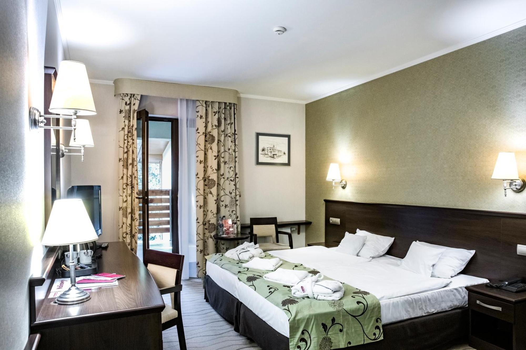 Malinowy Dwor Hotel Medical Spa Swieradow-Zdroj Luaran gambar