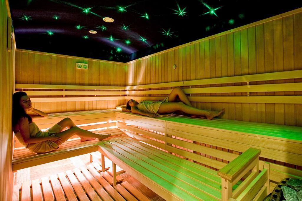 Malinowy Dwor Hotel Medical Spa Swieradow-Zdroj Luaran gambar